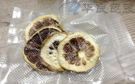 沒有紋路的光面塑料袋如何抽真空？