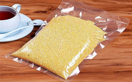 華良食品真空包裝袋不會(huì)產(chǎn)生異味的秘密？